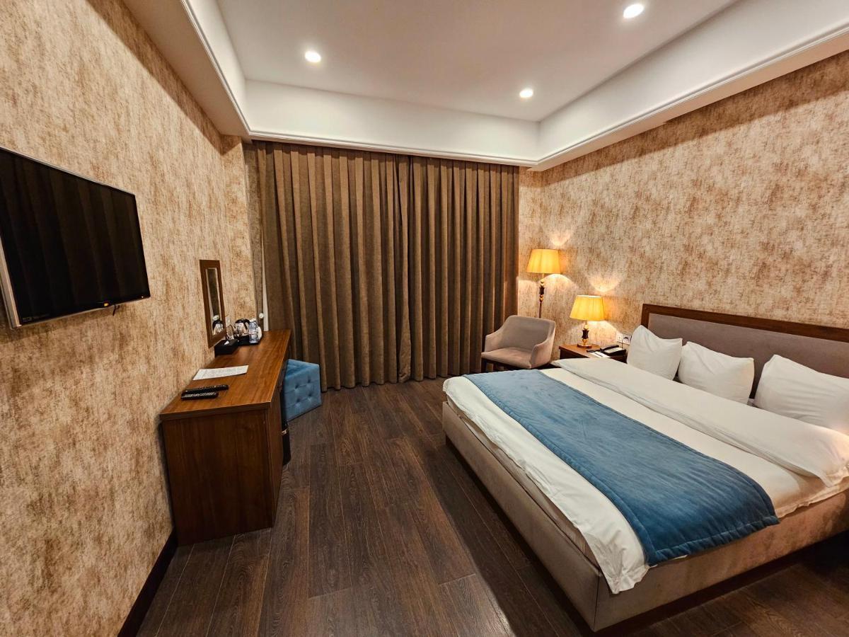 Macara Sheki City Hotel Bagian luar foto
