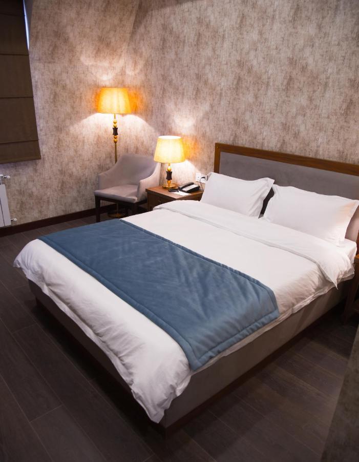 Macara Sheki City Hotel Bagian luar foto